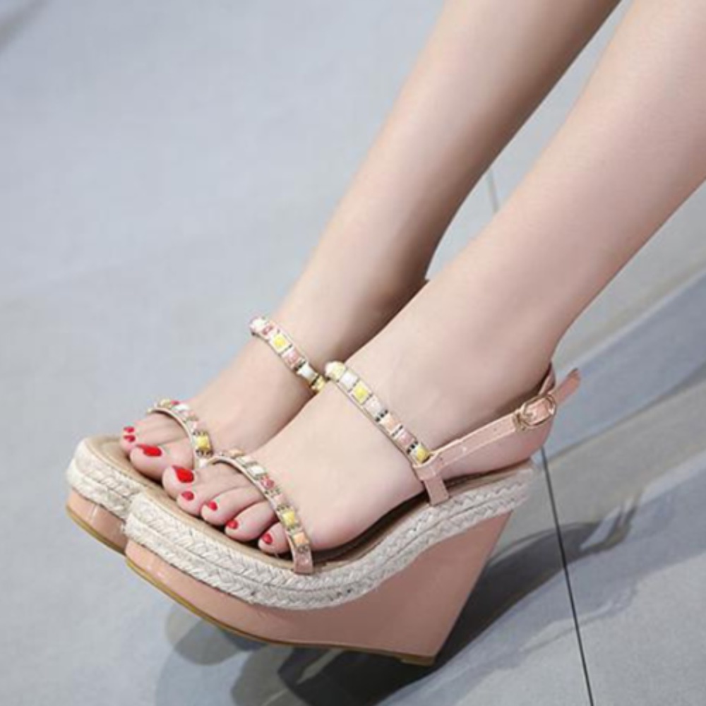 Size 7.5 Wedges